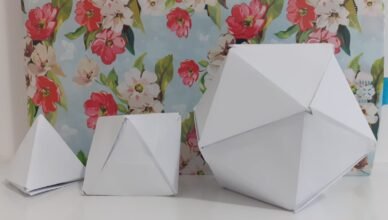 Formas geométricas de papel apresentadas no artigo Geometria e arte.